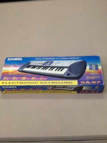 Casio SA-67  Electronic Keyboard light weight portable song bank 100 tones
