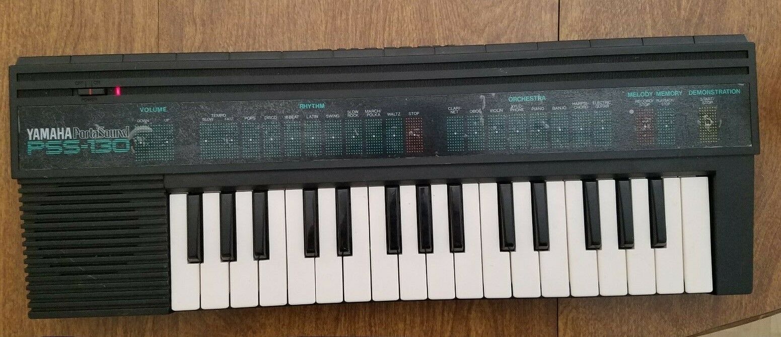 Yamaha Portasound PSS-130 Keyboard Vintage Keyboard Good Working Shape!