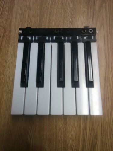 Yamaha Portatone Electronic Key Board Wk13700 Keys Only
