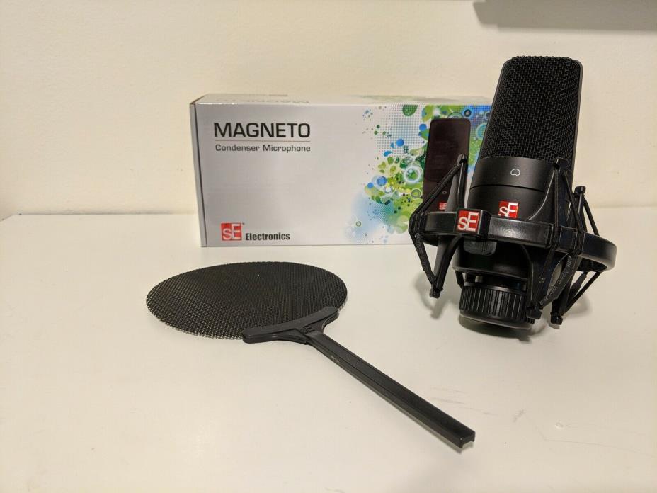 Magneto sE electronics Condensor Microphone and sE Isolation Pack