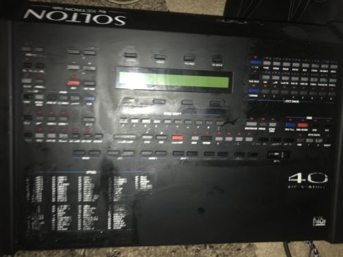 Ketron MS40 Multimedia Music Station w//fs 13 F Pedal  Midibuddy & volume pedal