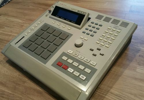 AKAI MPC 3000 sampler New tact switches , 32mb memory, back light