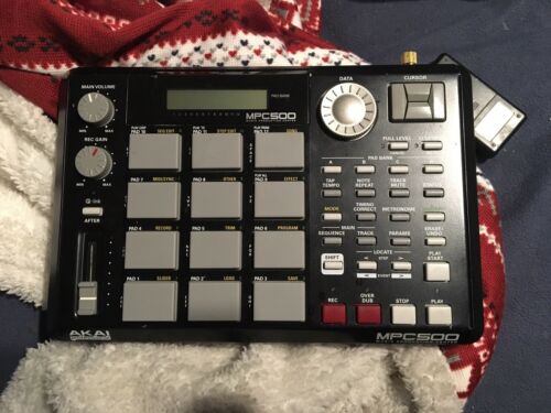 Akai MPC 500 + USB Cable + Audio Jack