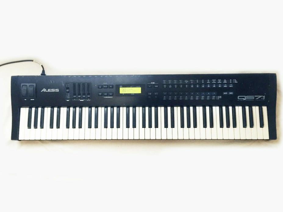 ALESIS QS-7.1 64-Voice Synthesizer 76-Key Keyboard. Sounds Great !