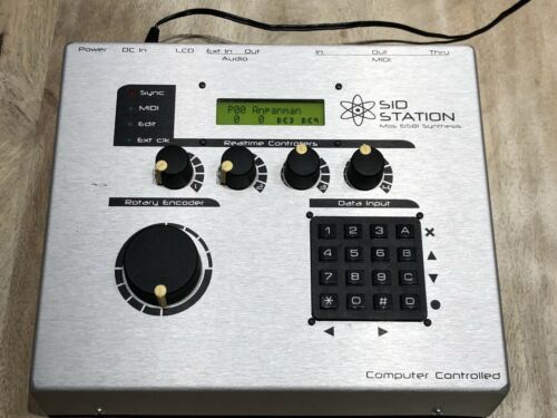 Elektron SID Station 8-bit Synthesizer, C64 arcade style sounds