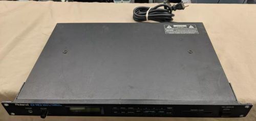 Roland  D-110 Multi Timbral Sound Module MIDI Rack Mount Vintage Synthesizer