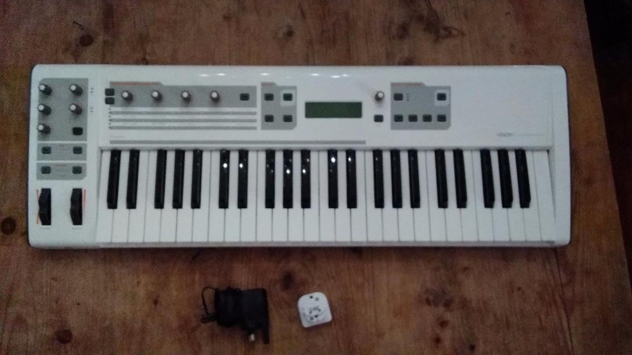 M-Audio Venom 49 Key Virtual Analog Synthesizer (Used - Near-Perfect Condition)