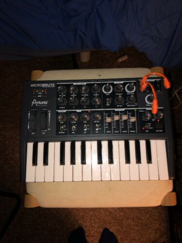 Arturia MicroBrute Keyboard Synthesizer