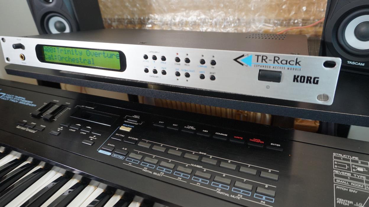 Korg TR-Rack – Expanded Access Trinity synth module - GREAT SHAPE