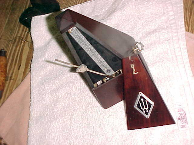 Fine  WITTNER METRONOME  -  MAHOGANY CASE  -  VINTAGE  -  ESTATE