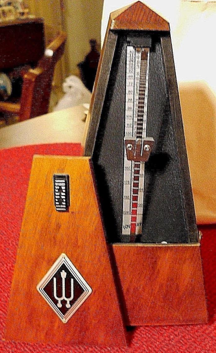 WITTNER GERMAN PRECISION METRONOM KEY WINDUP 803M w BOX AND INSTRUCTIONS