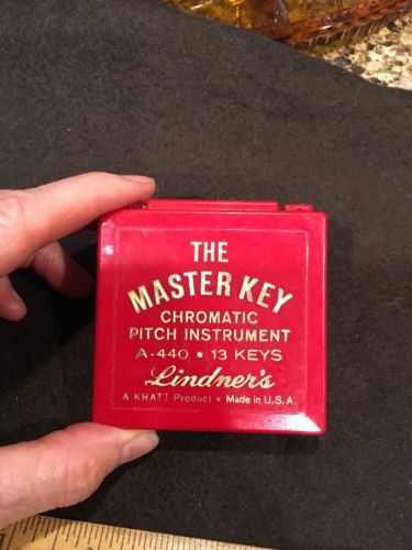 The Master Key Chromatic Pitch Instrument 13 keys A-440 Kratt Co.