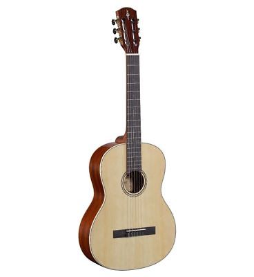 Alvarez Regent RC26 Natural Classical Nylon String Acoustic Guitar with Gig Bag