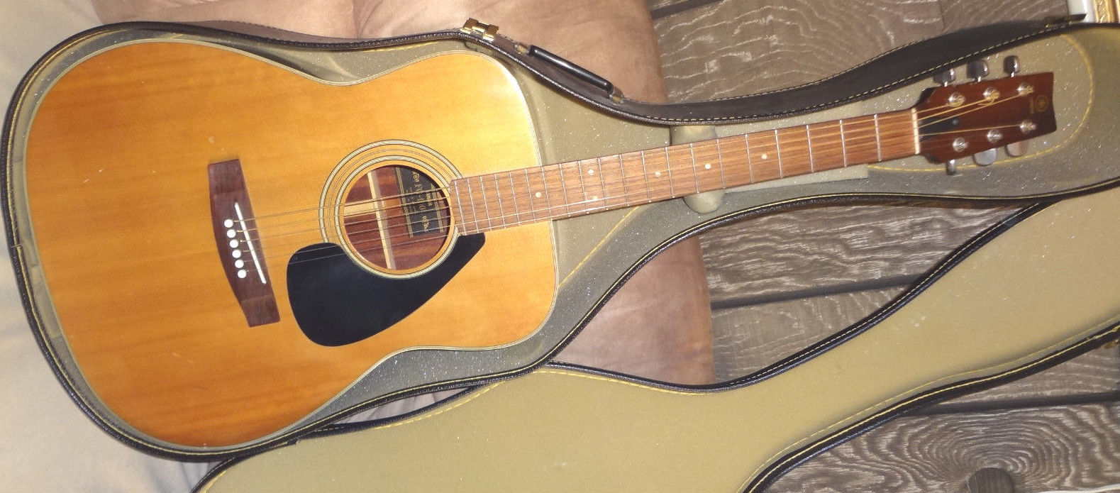 Vintage YAMAHA FG-160 Acoustic Guitar