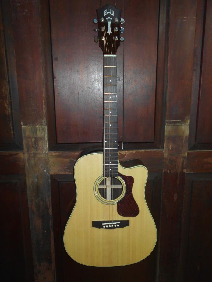 Guild D-150CE Acoustic-Electric Dreadnaught All Solid Steel String Guitar w/Case
