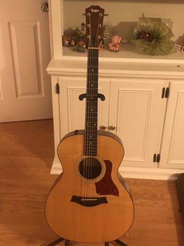 Taylor 100 114e Acoustic/Electric Guitar