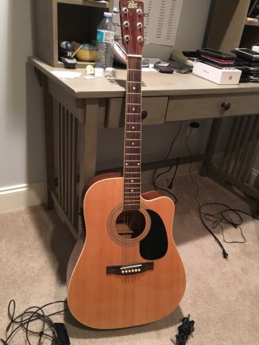 Rogue SO-069-RAGCEQ Grand Concert Acoustic/Electric Guitar w. Cutaway