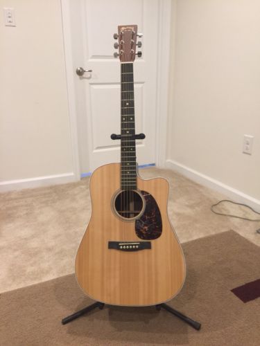 Martin DCPA4 Performing Artists Series Acoustic/Electric Guitar W/ Case
