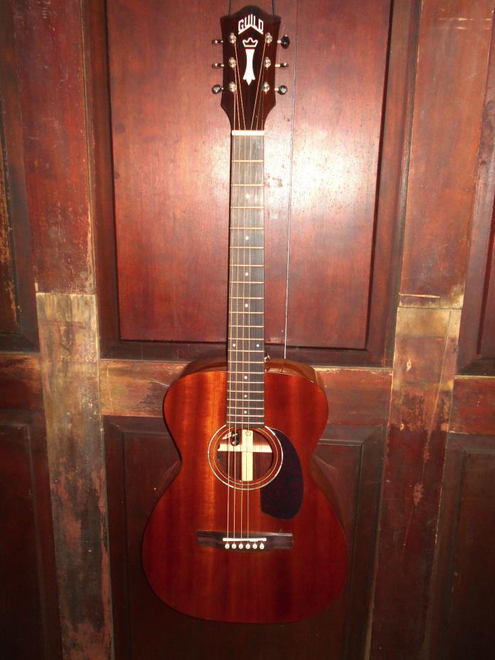 Guild M-120E Concert Size Acoustic-Electric Steel String Guitar w/ Polyfoam Case
