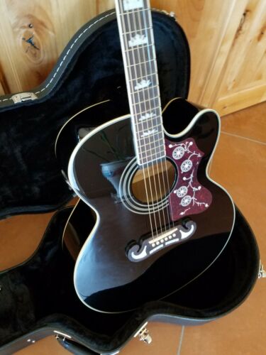 Epiphone EJ 200SCE/BK Pre Owned with New hard Case