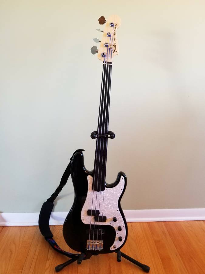 Fender Tony Franklin Fretless P Bass