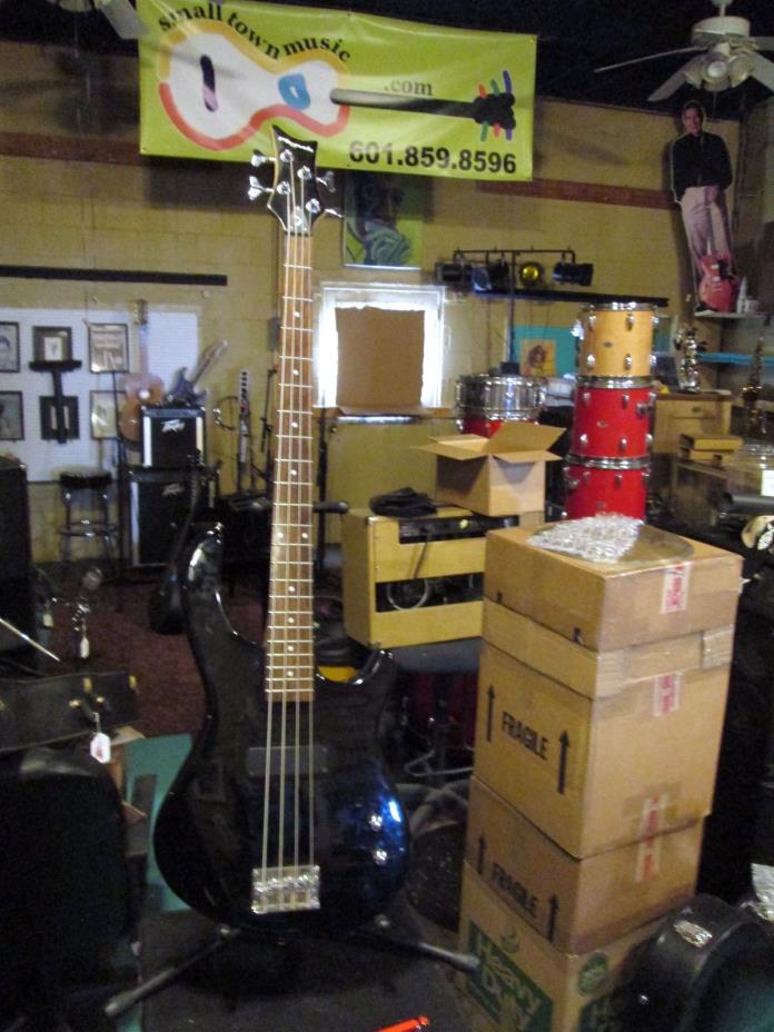DEAN Playmate Black 4 String Bass - good pre-owned shape