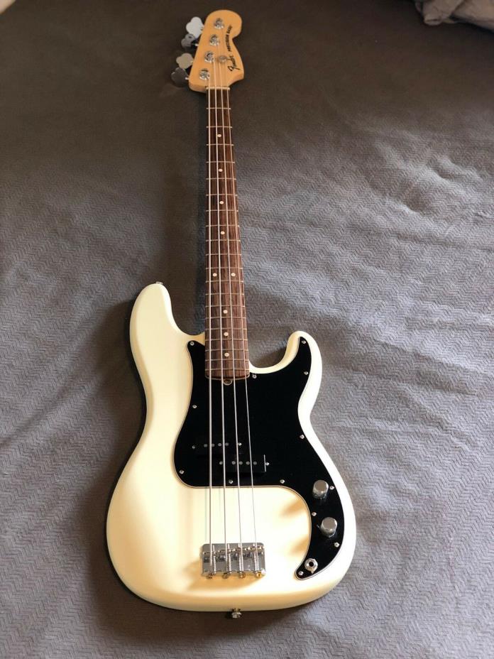 Fender American Deluxe Precision Electric Bass Guitar