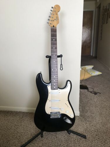 Squire By Fender Stratocaster Mik 6 Strength SSS USED