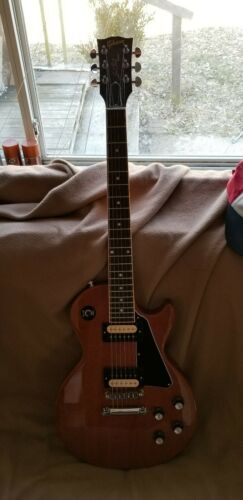 Gibson Les Paul Special Electric Guitar With Deluxe Soft Case