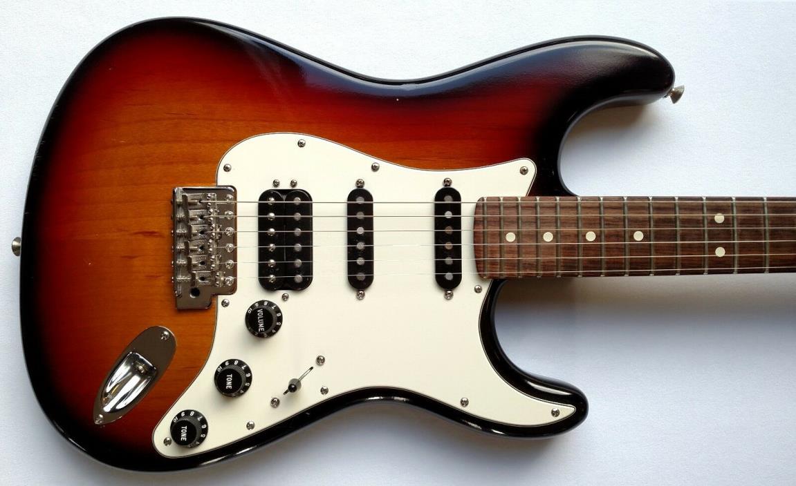Fender American Standard USA Strat Highway One HSS  2007 w/gig bag
