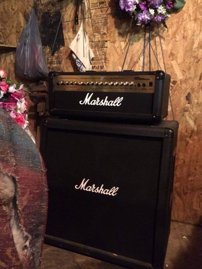 black marshall amplifier excellent condition