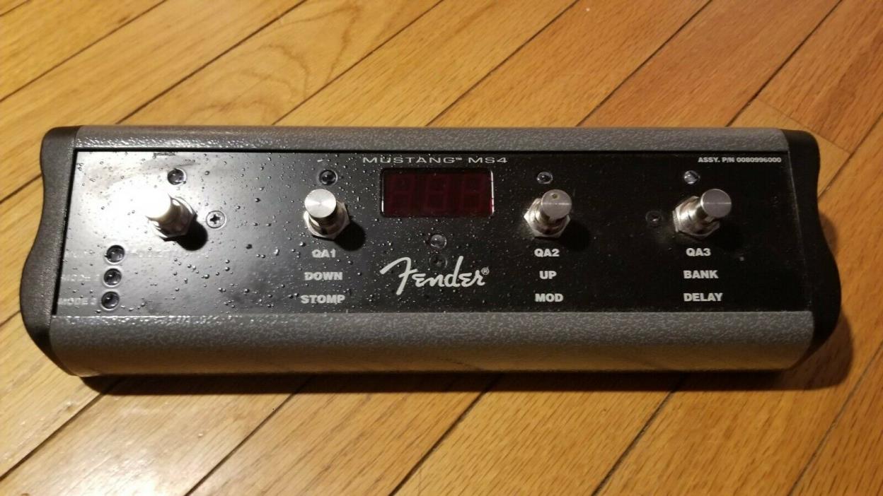 Fender Mustang MS4