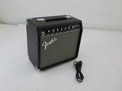 Fender 2330200000 - Champion 20-Watt Electric Guitar Amplifier