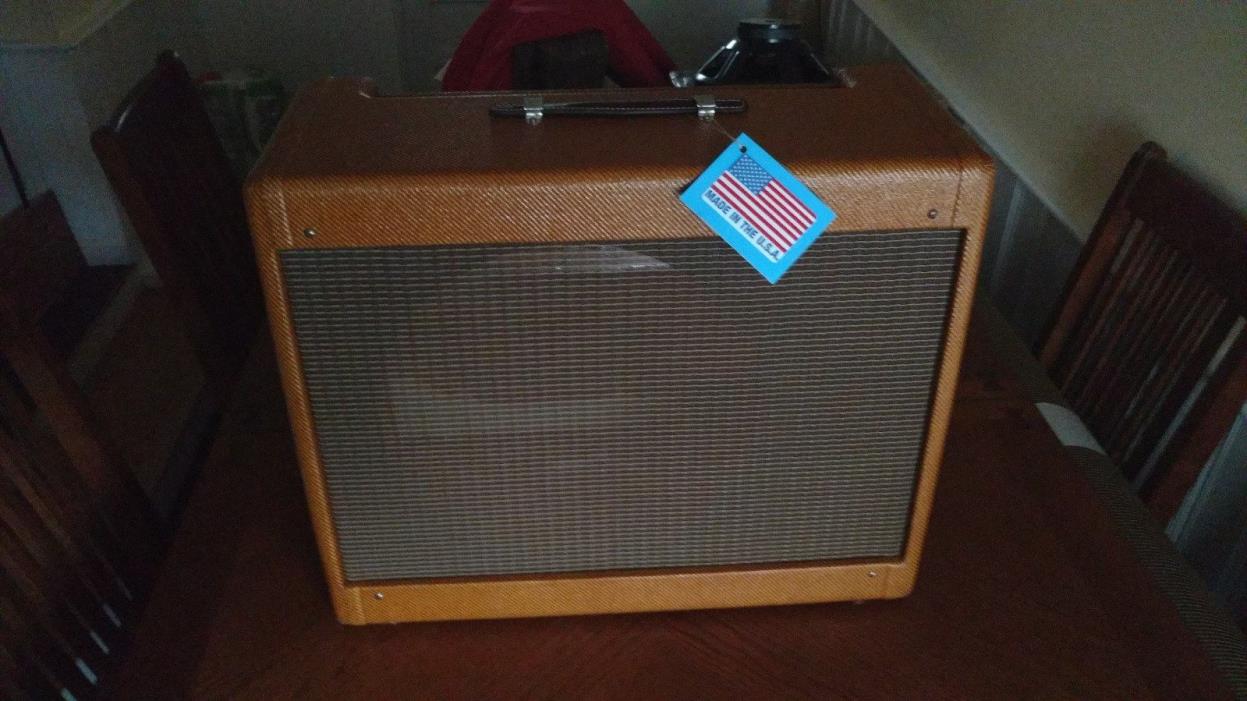 Tweed  Pro Guitar Combo Cabinet.1 X 15 / Nitro lacquer makes a difference !