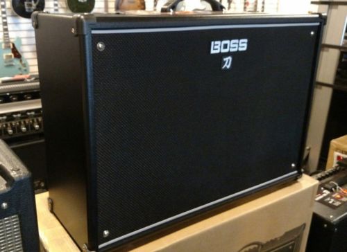 Boss Katana KTN-100/212 100 Watt 2x12 Combo Guitar Amplifier...New In Box