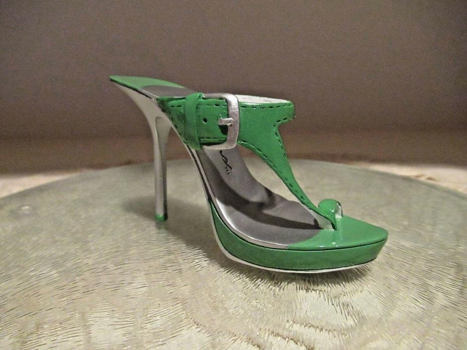 JTRS JUST THE RIGHT SHOE  # J120113.  HIP.  2012.  Miniature shoe.