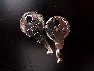 HARMONY LIFTON ESS & ESS GEIB KAY HARLEY GIBSON GRETSCH GUILD GUITAR CASE  KEY
