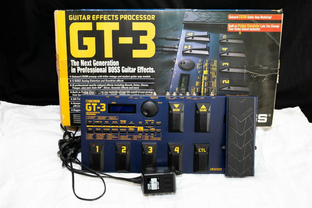 BOSS GT 3 MULTI EFFECT GUITAR PROCESSOR IN EXCELLENT CONDITION!!