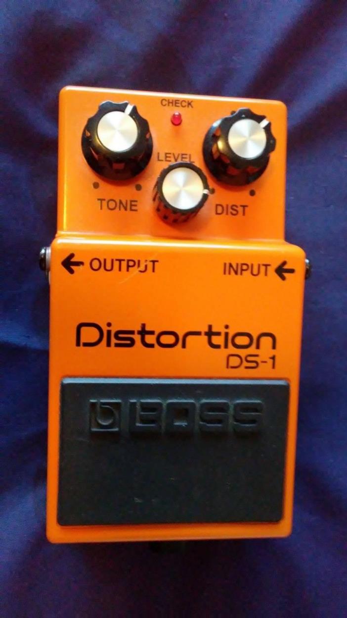 Boss DS-1 Distortion Guitar Effects Pedal