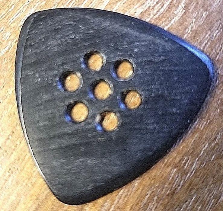 Wegen Picks TF-120 Triangular Guitar Pick Right Handed Black 1 pick