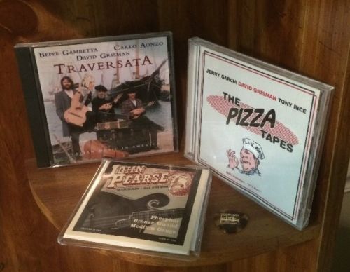 Pizza Pickin' Pack: 1 Set Medium Mando Strings, 1 Golden Gate Pick, 2 DAWG CDS