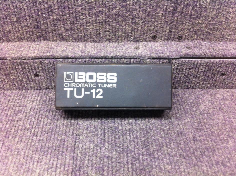 BOSS TU-12 CHROMATIC GUITAR TUNER WITH DIGITAL PROCESSING COMES WITH CASE!!