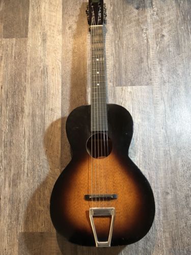 Regal Parlor Vintage Guitar Made In Chicago. 1940s. Rare!!!
