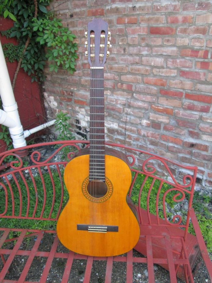 TAKEMINE G124s Classical Guitar Taiwan 1 missing tuner button - Sold AS IS