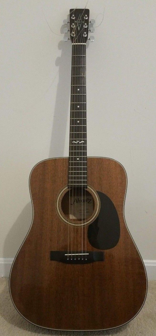Alvarez Acoustic Guitar Model 5222