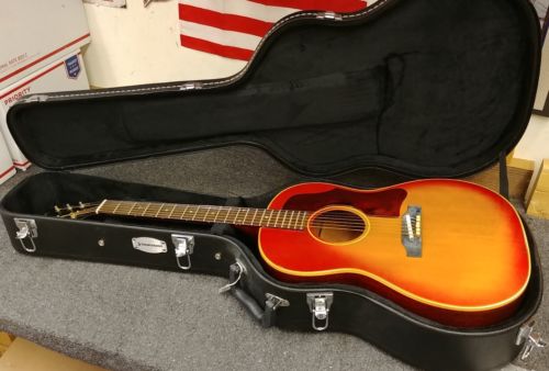 Vintage Beautiful Gibson Guitar B-25 Cherry Sunburst w/ tour grade case