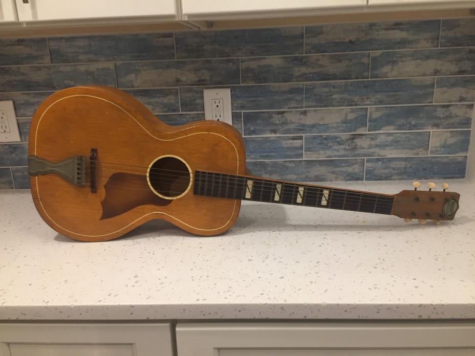 VINTAGE 1950/1960 UNITED ELITONE PARLOR GUITAR for parts/repair/crack in wood