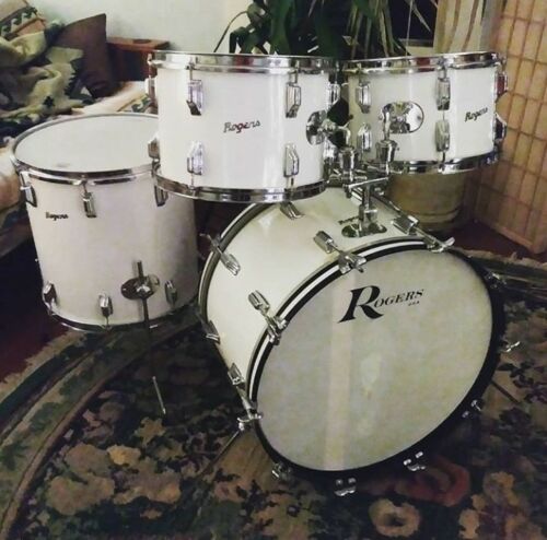 Rogers 9/72 Swivo New England White Drum Set