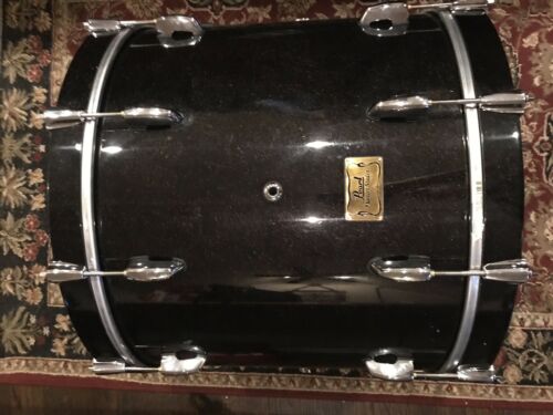Pearl Masters Studio 18x22 Black Sparkle Bass Drum