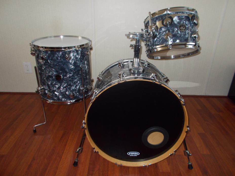 DW Drum Workshop Collector's Series Sea Shell Finish Drum Kit Rare